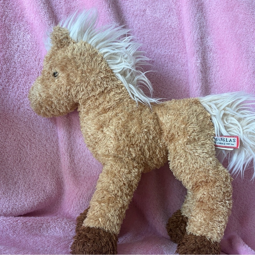 Douglas plush horse